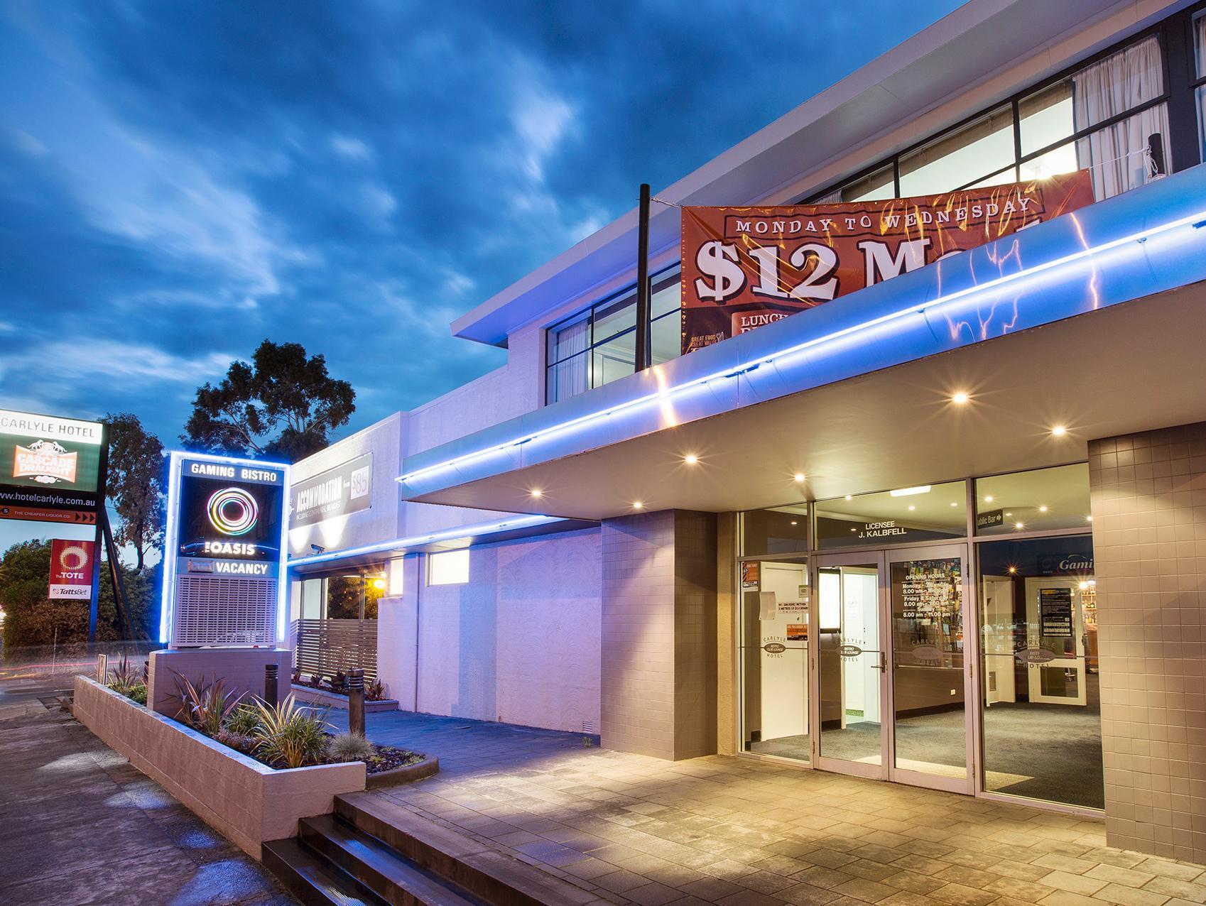 Nightcap At Carlyle Hotel Derwent Park Exterior photo