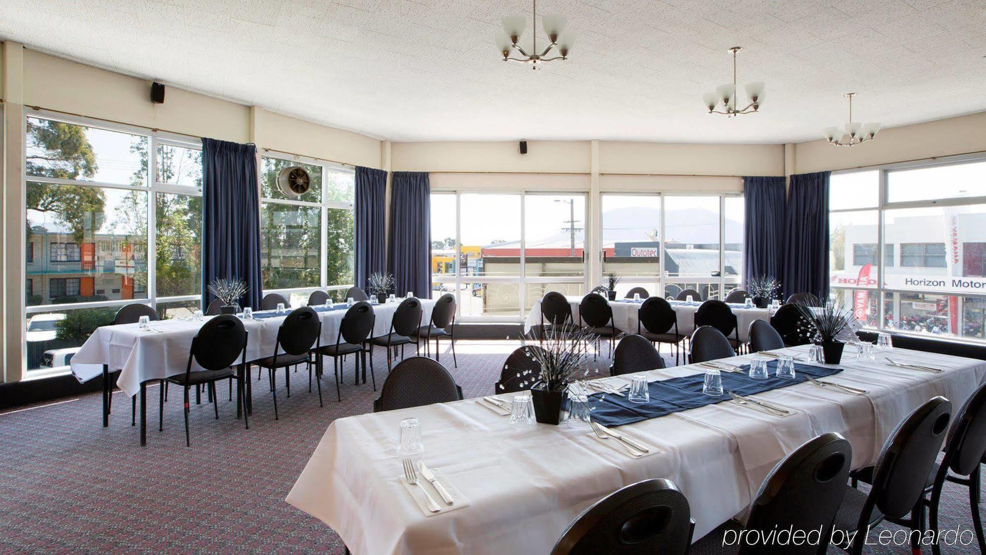 Nightcap At Carlyle Hotel Derwent Park Exterior photo